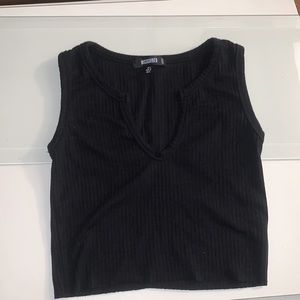 Missguided - Ribbed Lower V Cropped Top